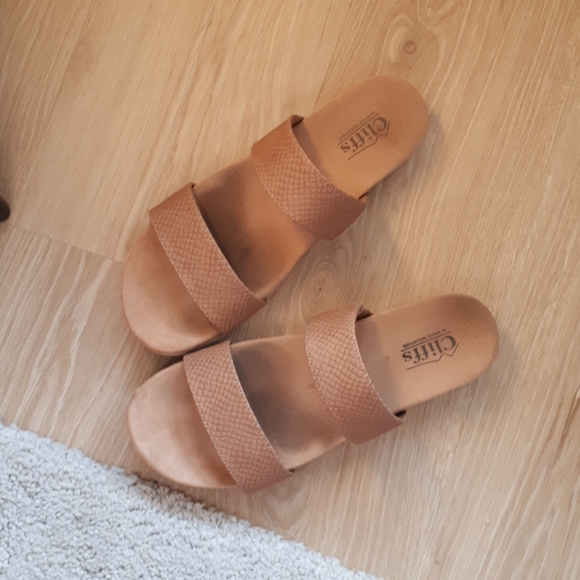 White Mountain faux suede summer slides - Picture 1 of 4